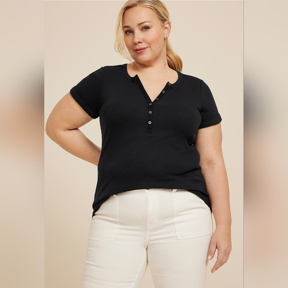 Maurices Plus Size Ribbed Henley Short Sleeve Tee NWTs